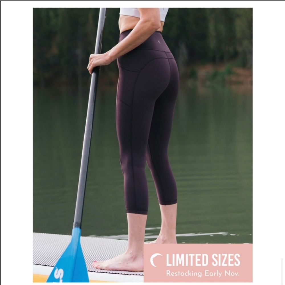 Brand new 8-10 high rise wine brilliant zyia Capri